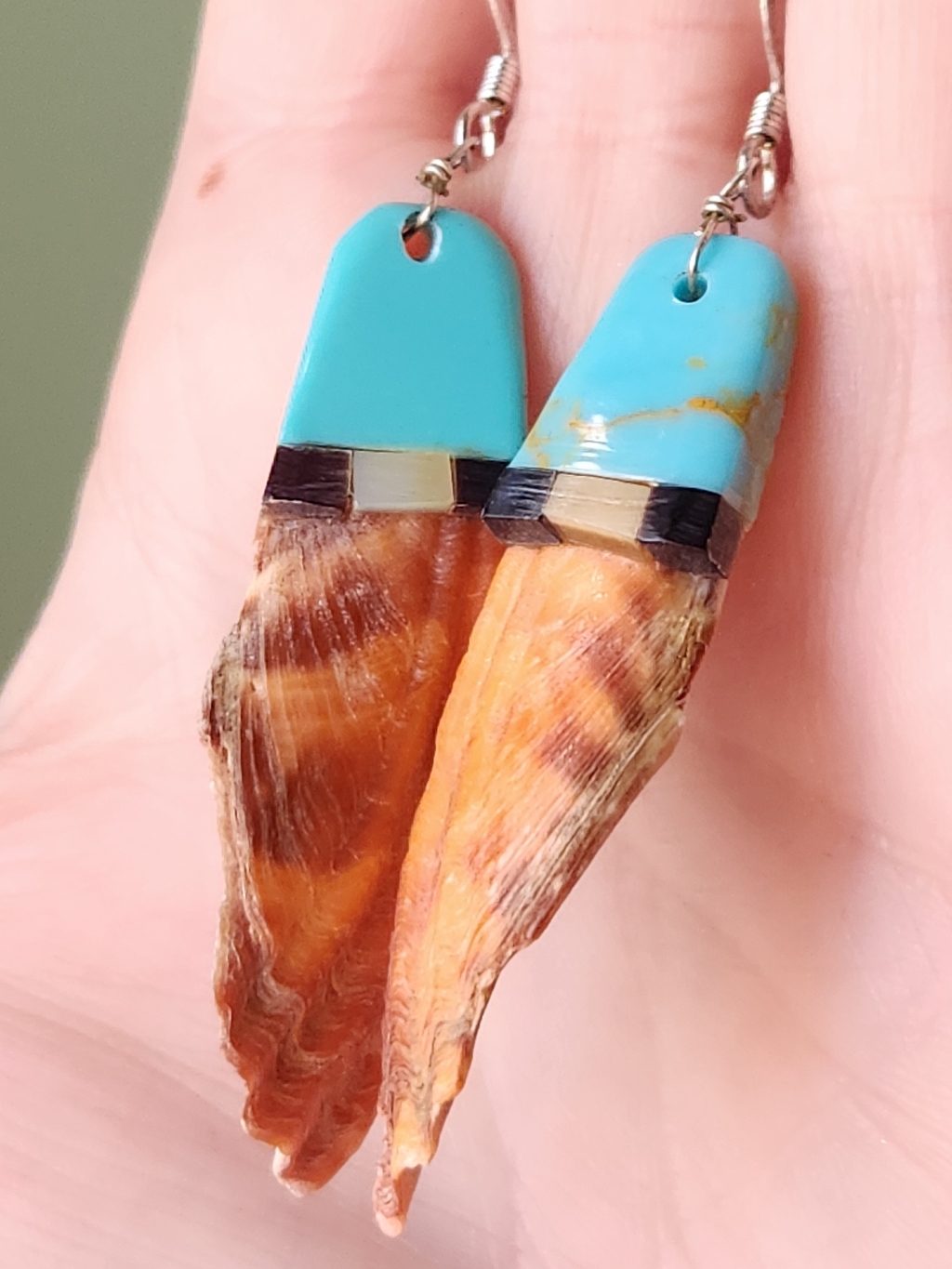 Santo Domingo Native American Spiny Oyster Turqouise Earrings
